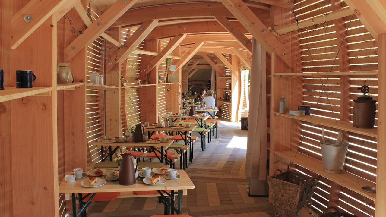 Begehbarer Lindwurm innen Begehbarer Lindwurm innen